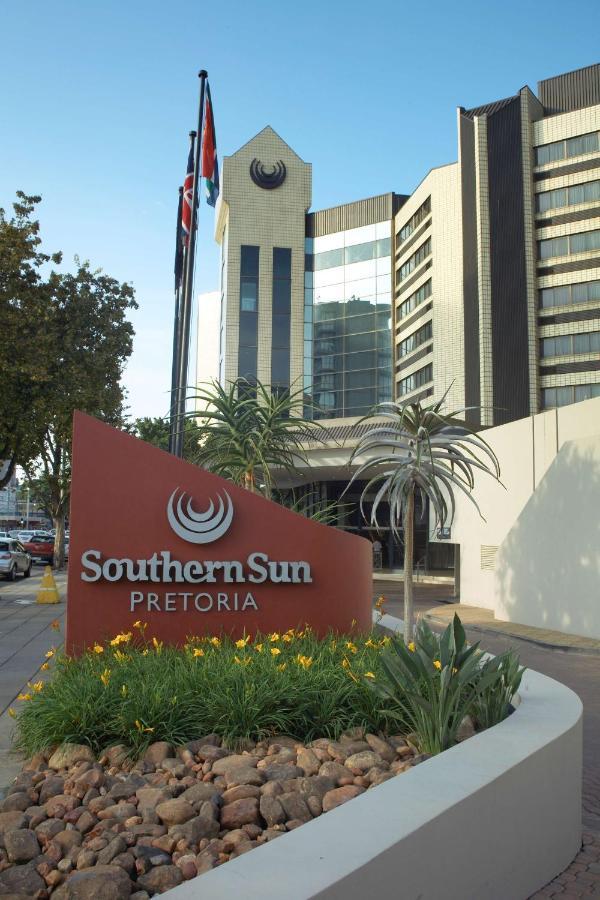 Southern Sun Pretoria Bagian luar foto